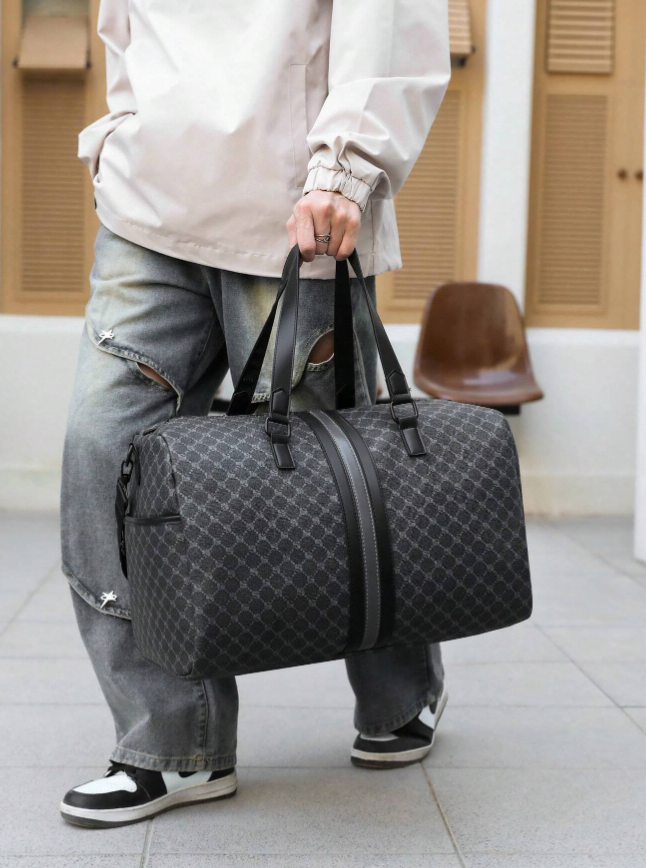 Large Capacity Travel/Weekend Bag