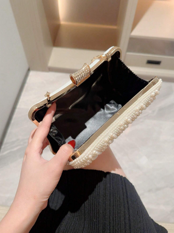 Romantic Pearl Handbag/Clutch