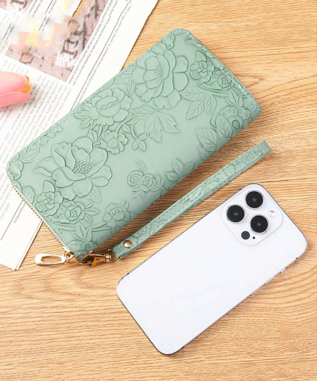 Floral Pattern Clutch Purse