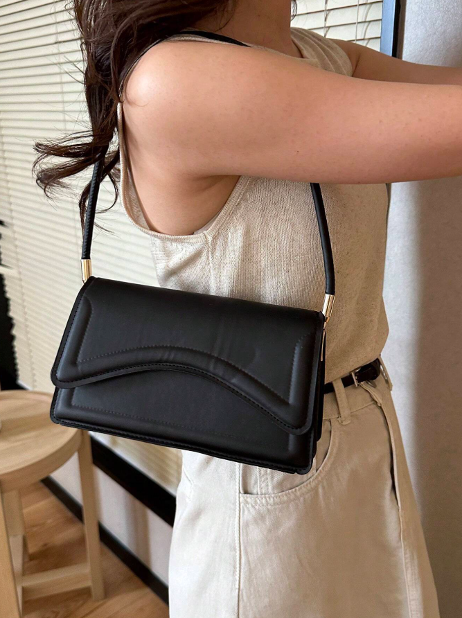 Minimal Black Underarm Bag