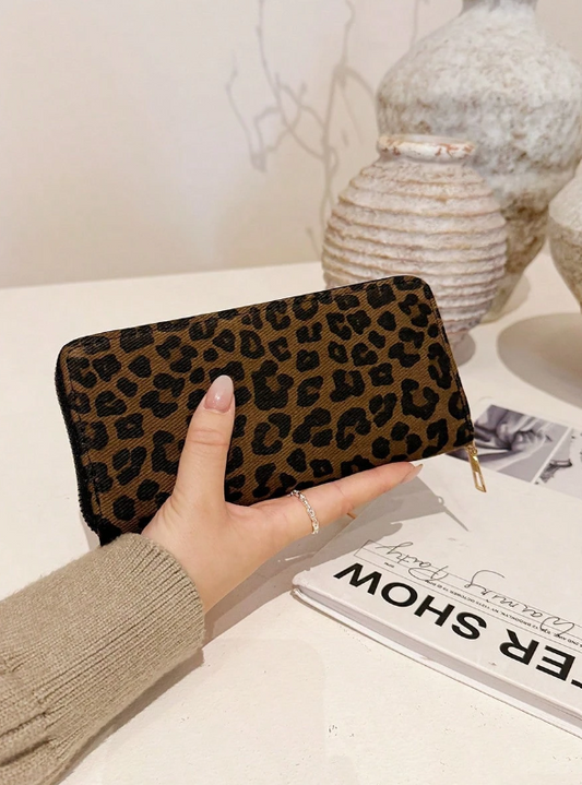 Leopard Clutch - Brown