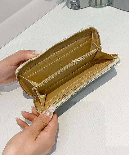 Floral Cover Pattern Clutch Purse