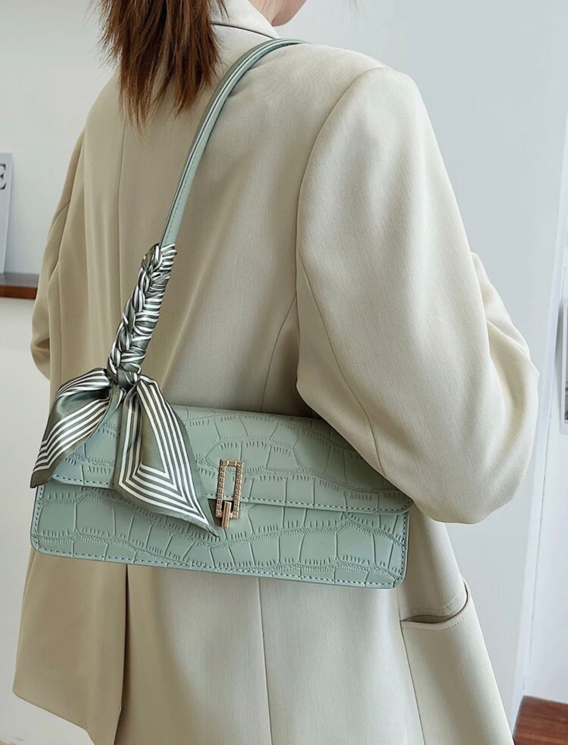Pastel Baguette Underam
