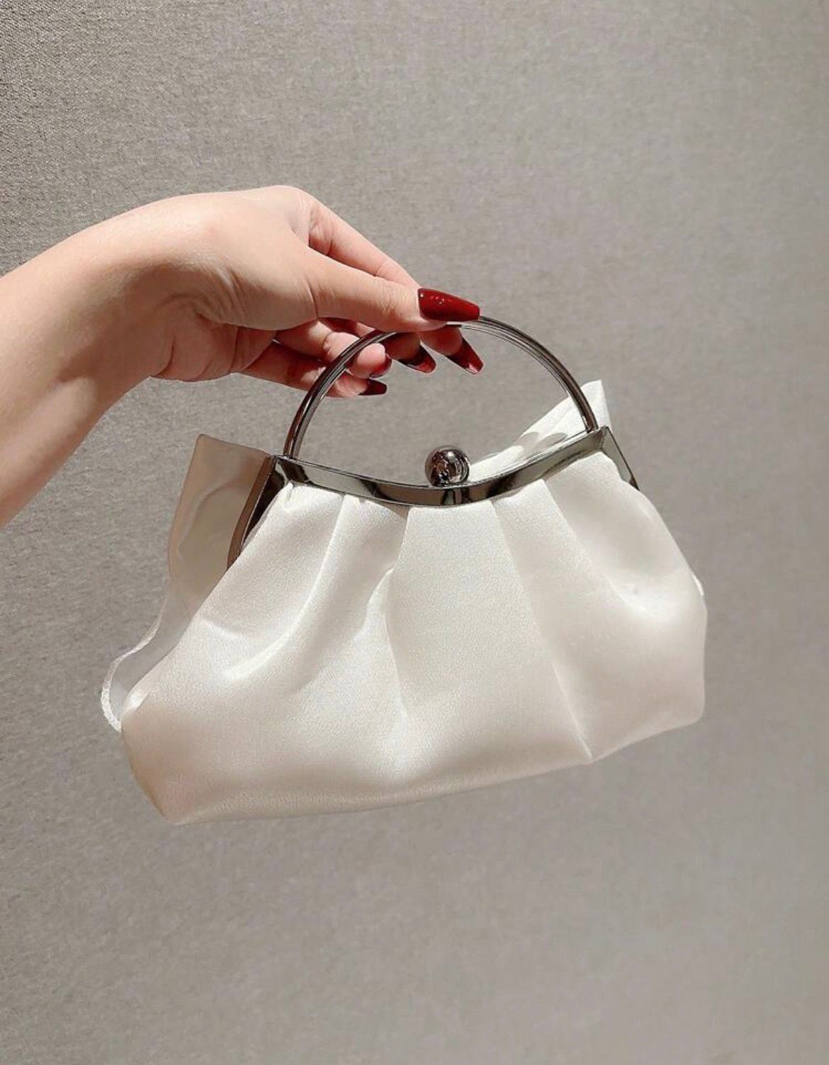 Silky Bow and Metal Rail Carry Piece