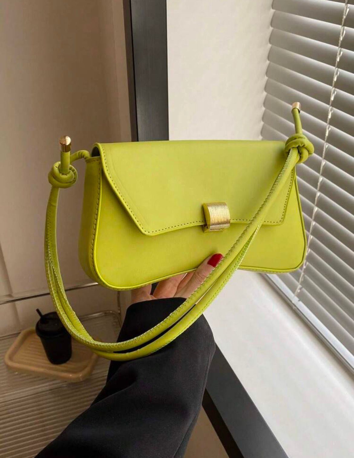 Chic Green Underarm