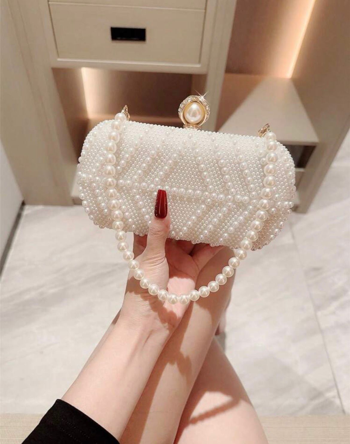 Pearl Design Crossbody/Handbag